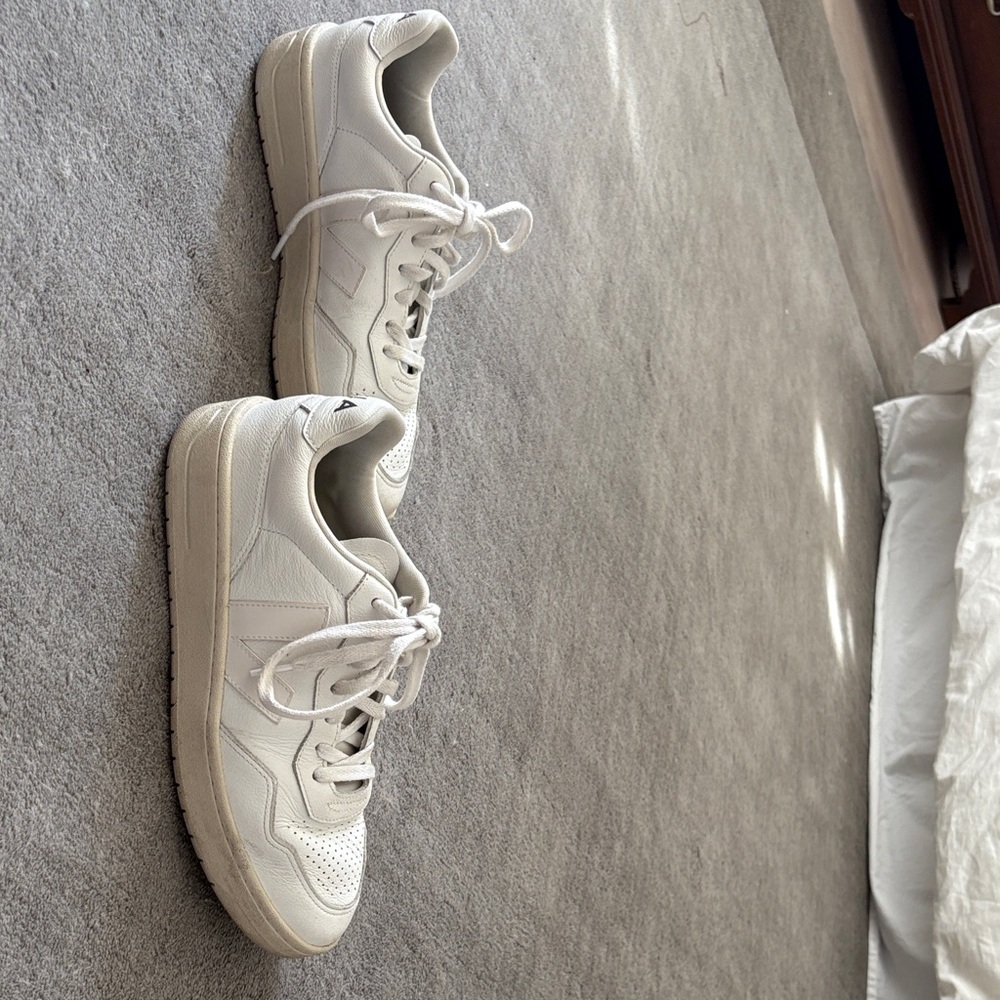 Veja Cream Women's Sneakers